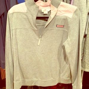 Vineyard vines sweatshirt